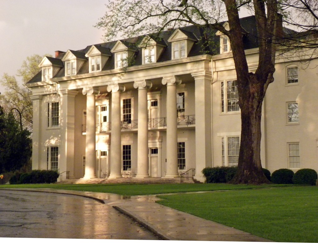 Athens State named ‘College of Distinction’ for 2025-2026